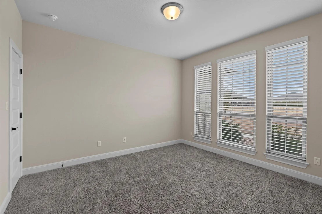 Photo of 305 Miranda WAY