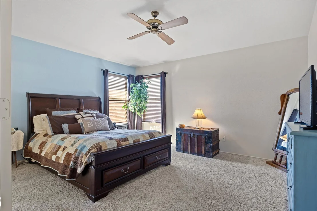 Photo of 1631 Plume Grass PL