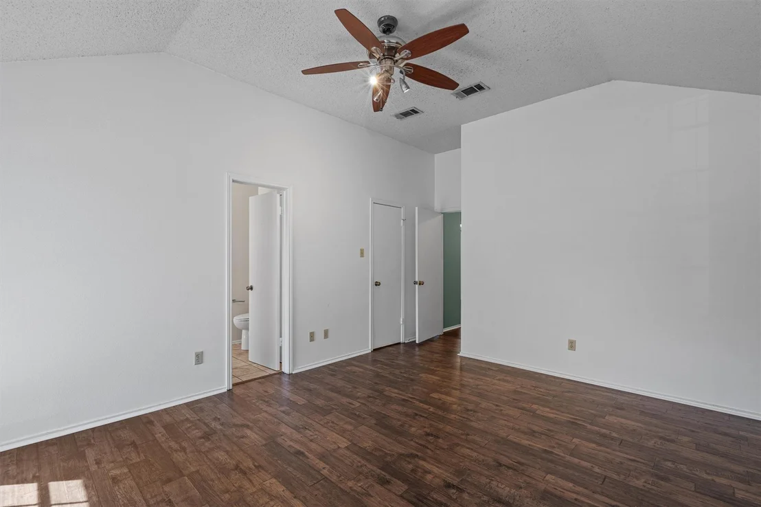 Photo of 4700 Fallenash DR