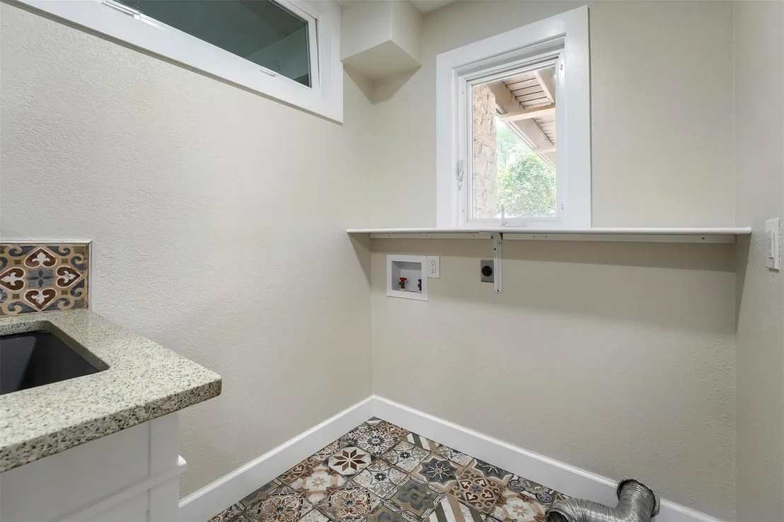 Photo of 9302 Rolling Oaks TRL