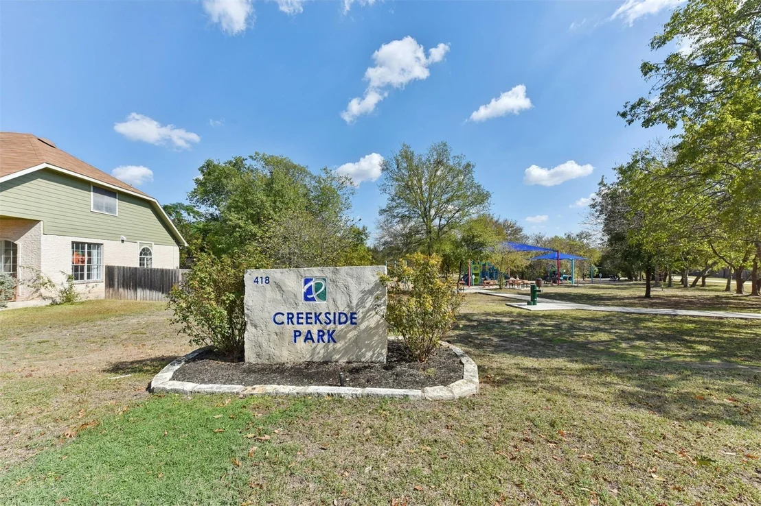 Photo of 412 Settlers Valley DR