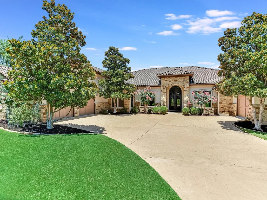 Photo of 6000 Lantern View DR