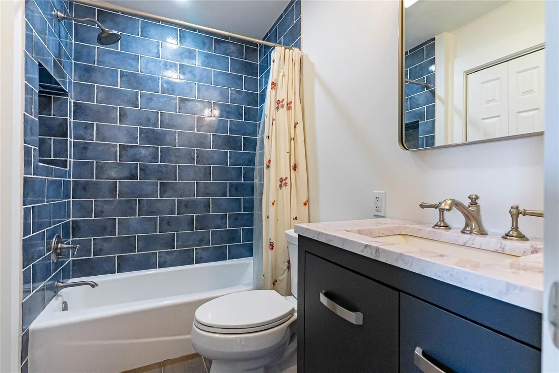Photo of 18106 Travis CIR