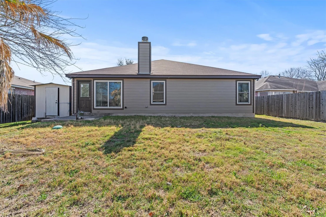 Photo of 1156 Woodlands DR
