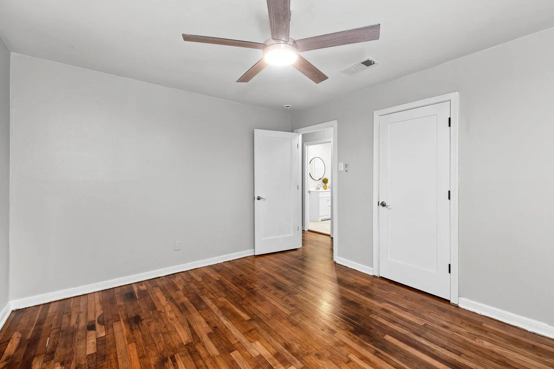 Photo of 1708 Payne Ave