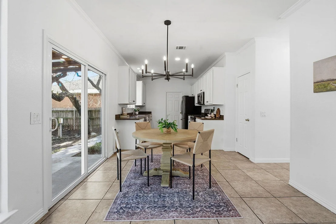 Photo of 2310 Eleanor WAY