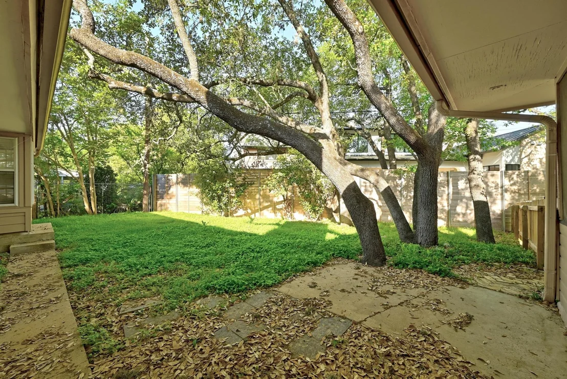 Photo of 1700 Barton Hills DR
