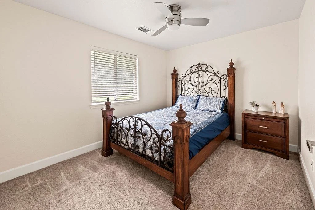 Photo of 4221 N Summercrest LOOP