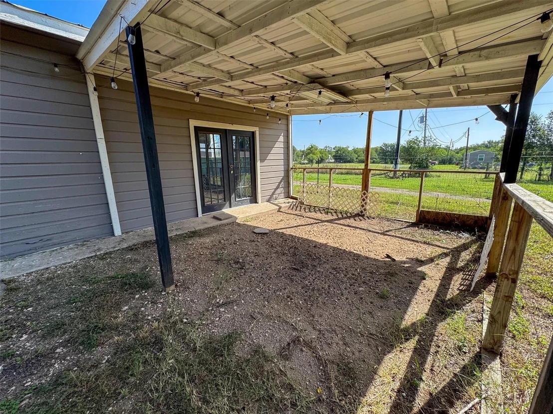 Photo of 2813 Highway 21 W