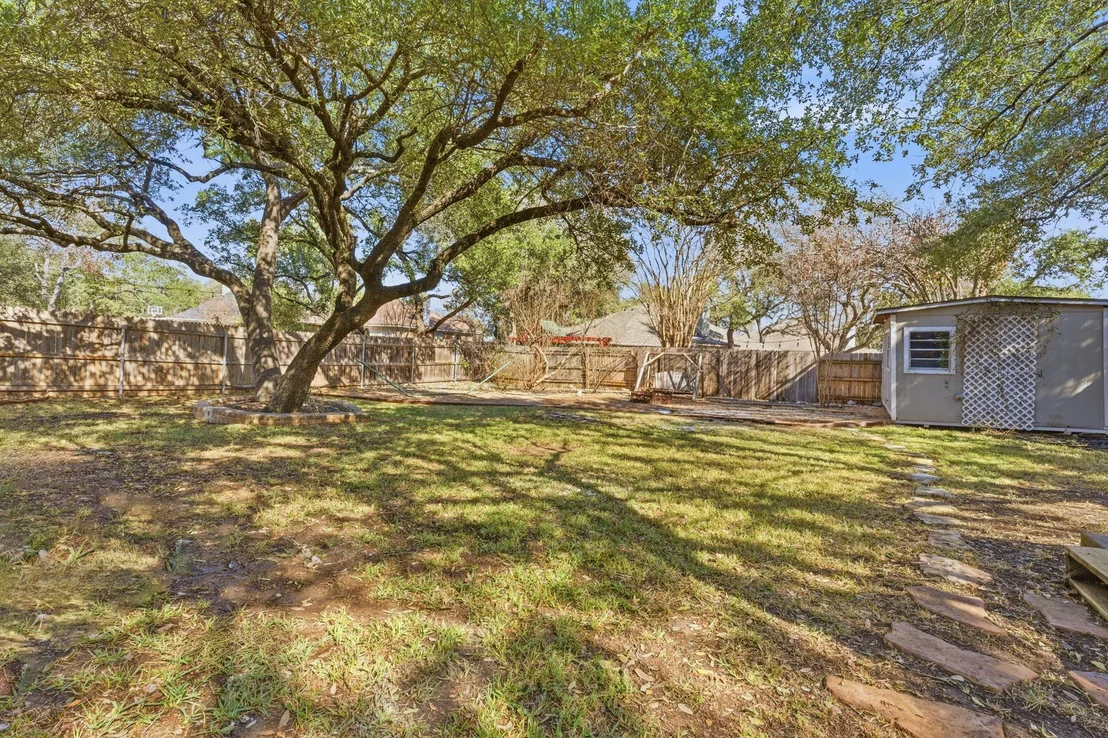 Photo of 2310 Eleanor WAY