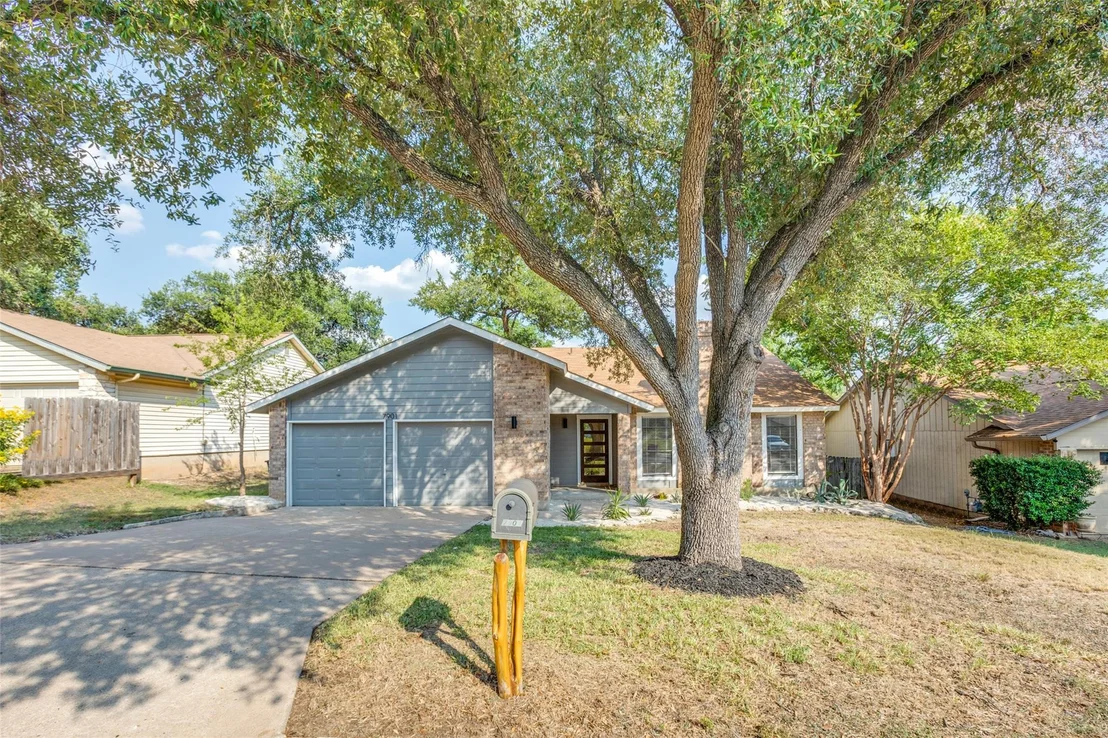 Photo of 7901 Keswick DR