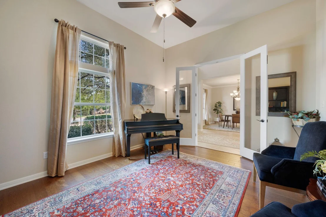 Photo of 182 Emma LOOP