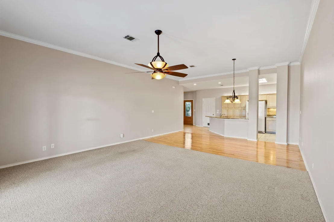 Photo of 52 Augusta DR