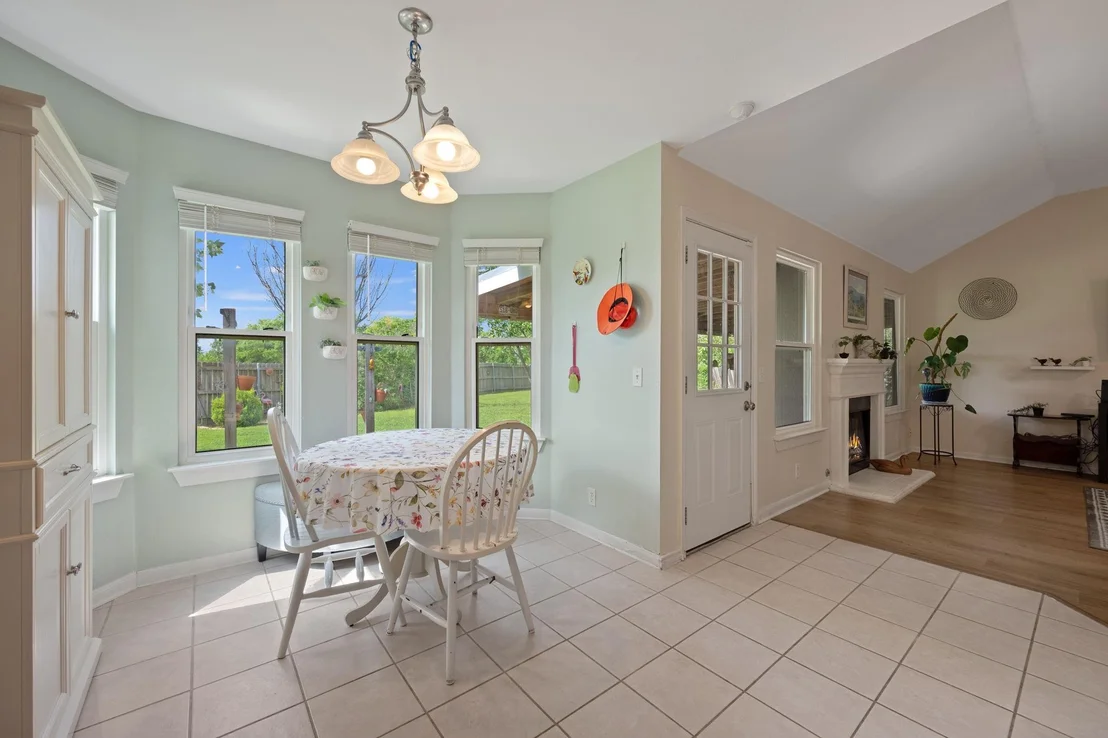 Photo of 206 Evergreen CIR