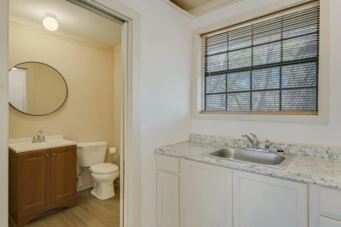Photo of 611 Thurman CIR