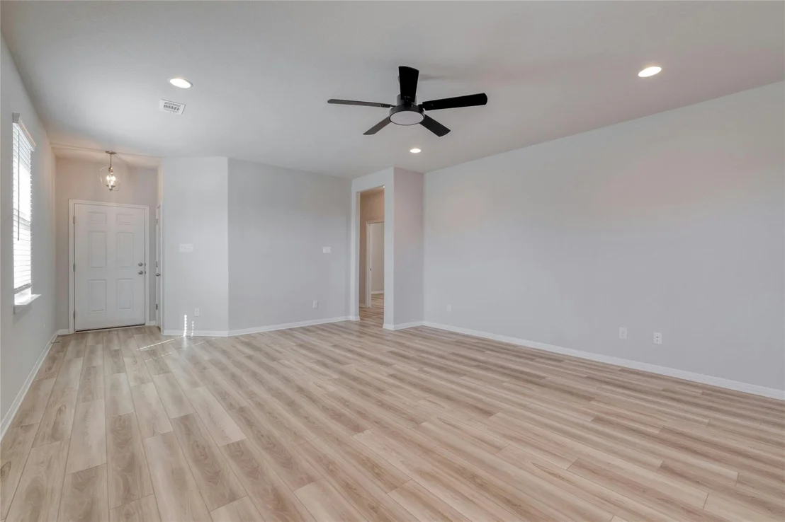 Photo of 12101 CORSICANA TRL