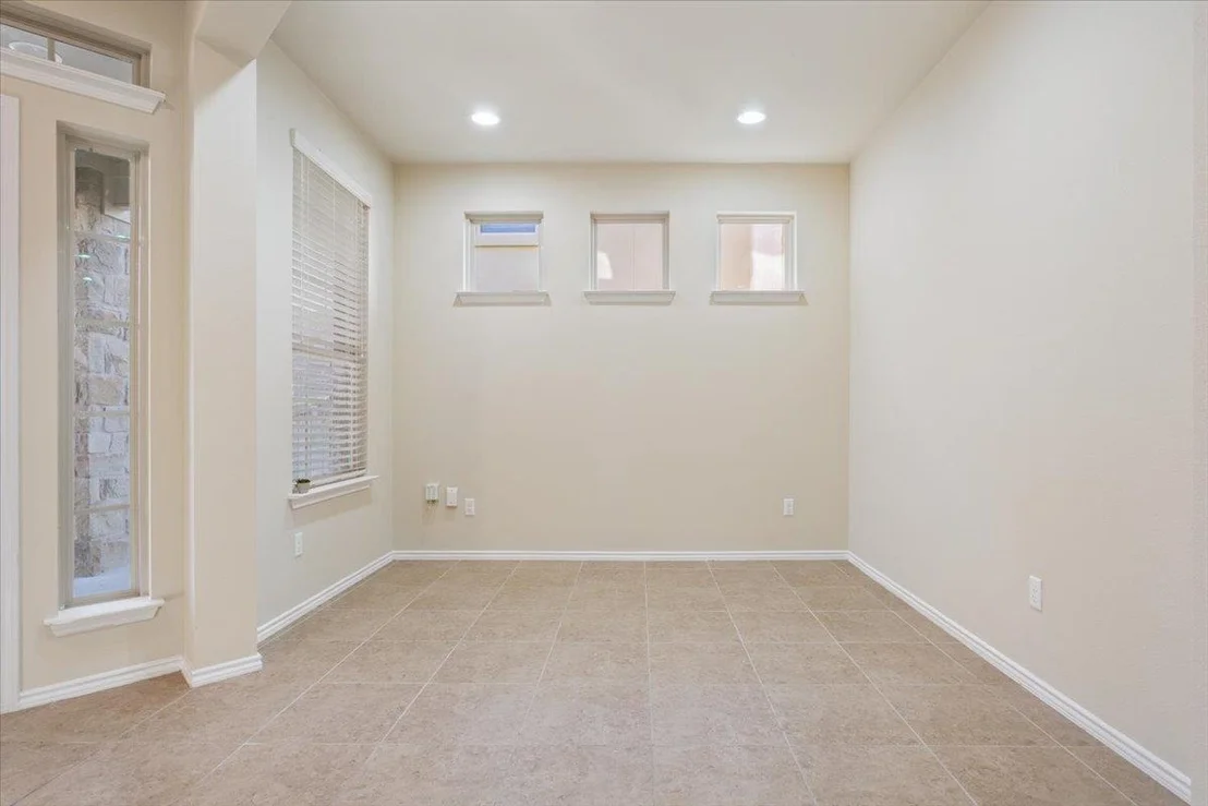 Photo of 1024 Chad LOOP