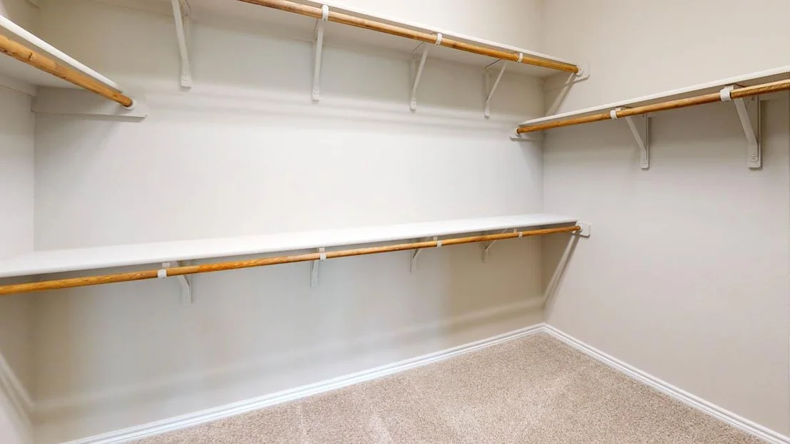 Photo of 616 Sydney BLVD