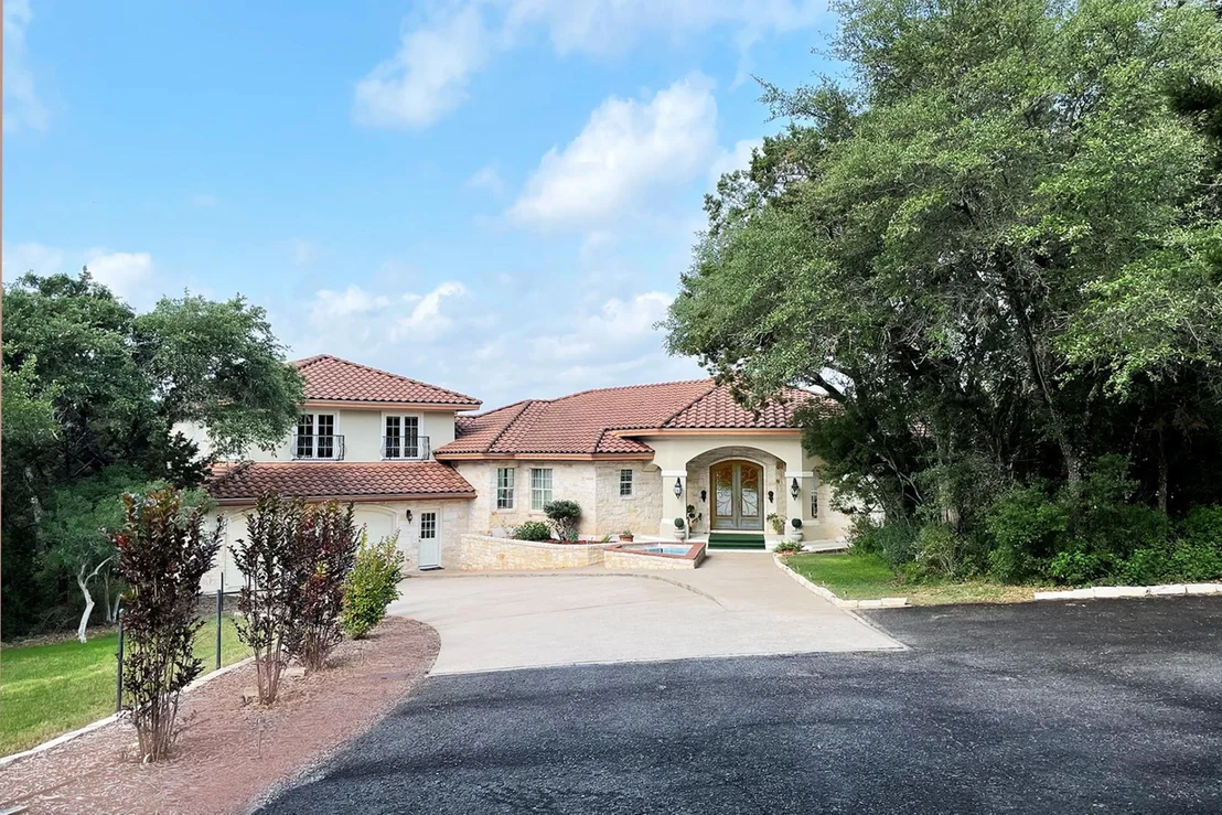 Photo of 25400 River RD