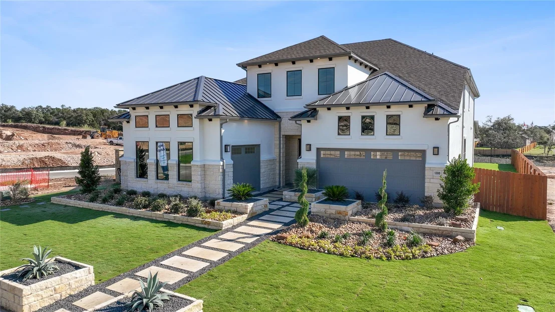 Photo of 1300 Shelby LN