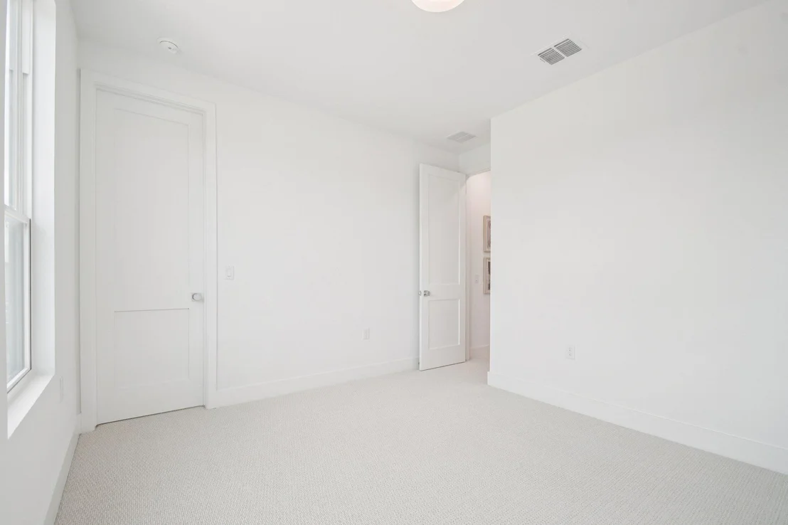 Photo of 1302 Rambling Rose RD