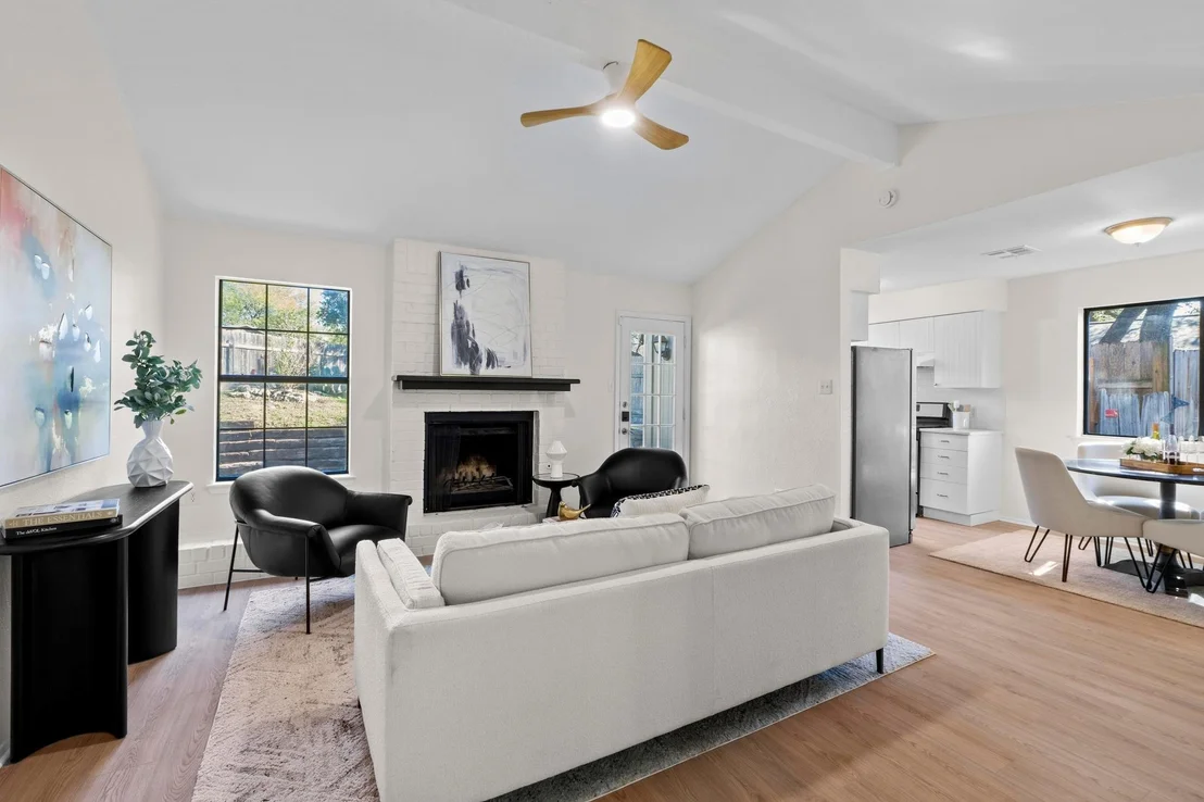 Photo of 6601 Sunstrip DR