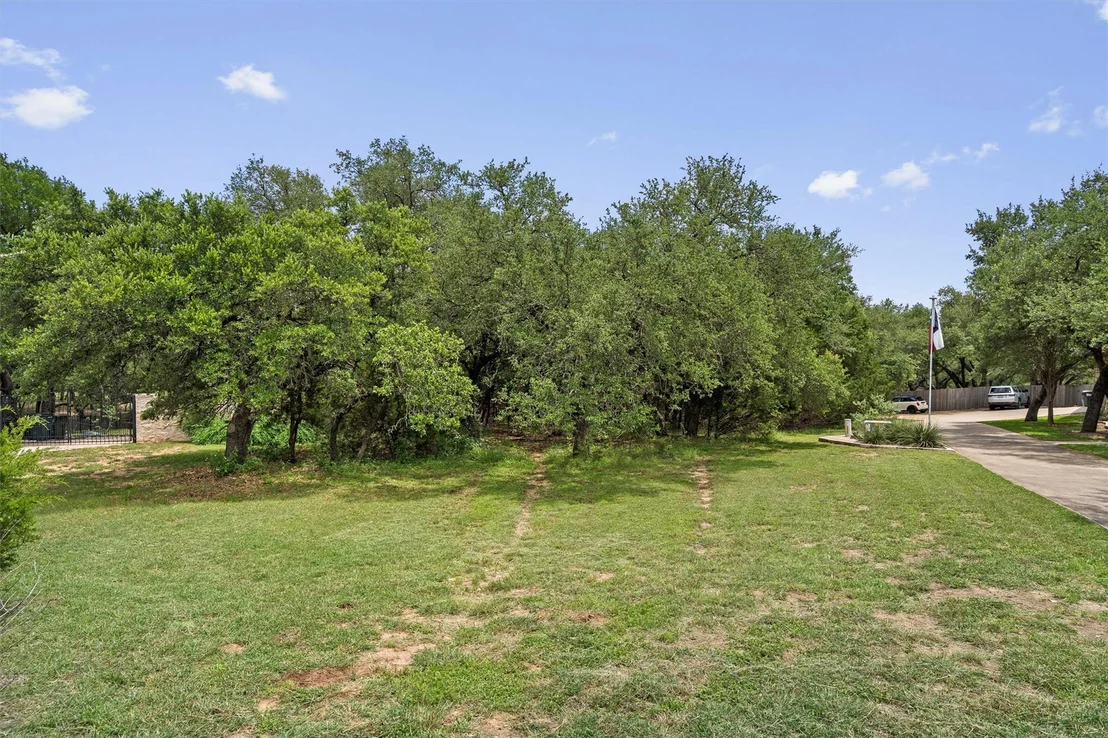 Photo of 120 E Rustle CV
