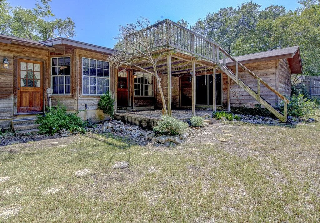 Photo of 8205 Cliffview DR