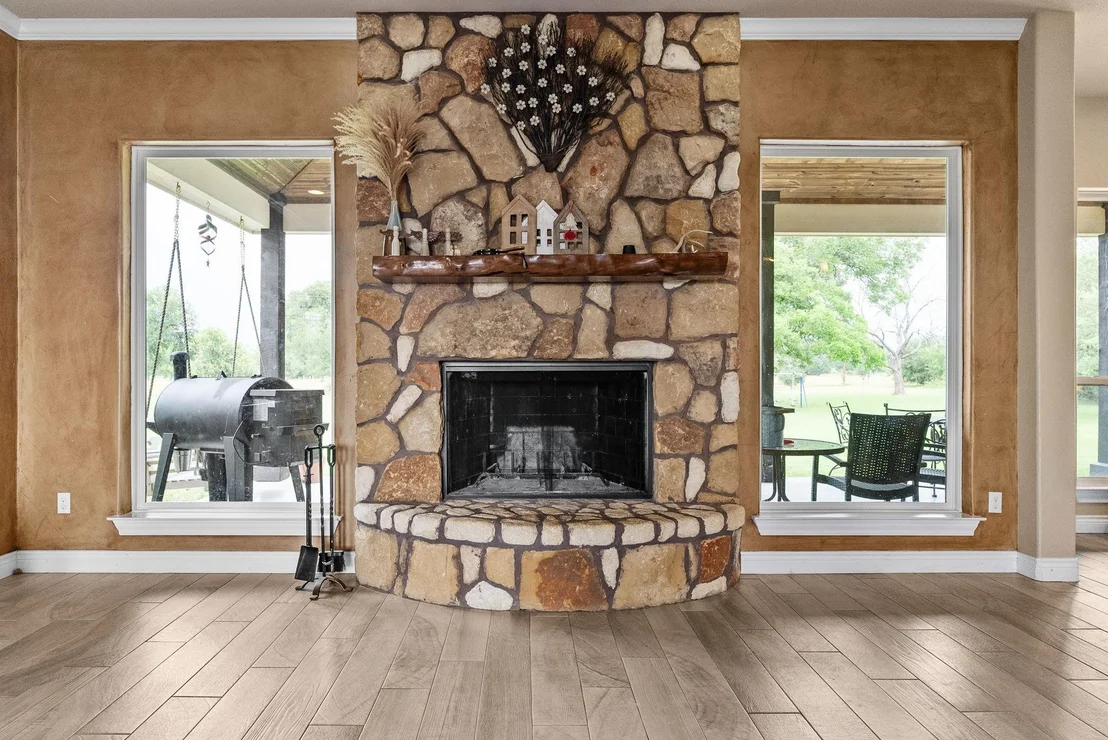 Photo of 121 Eagle Rock