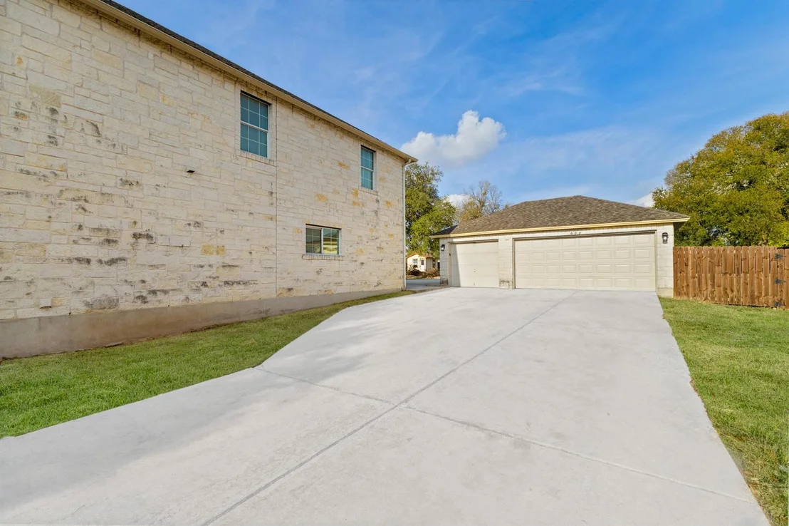 Photo of 600 Bella Vista Circle CIR