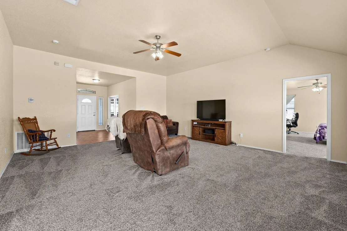 Photo of 404 Curtis DR