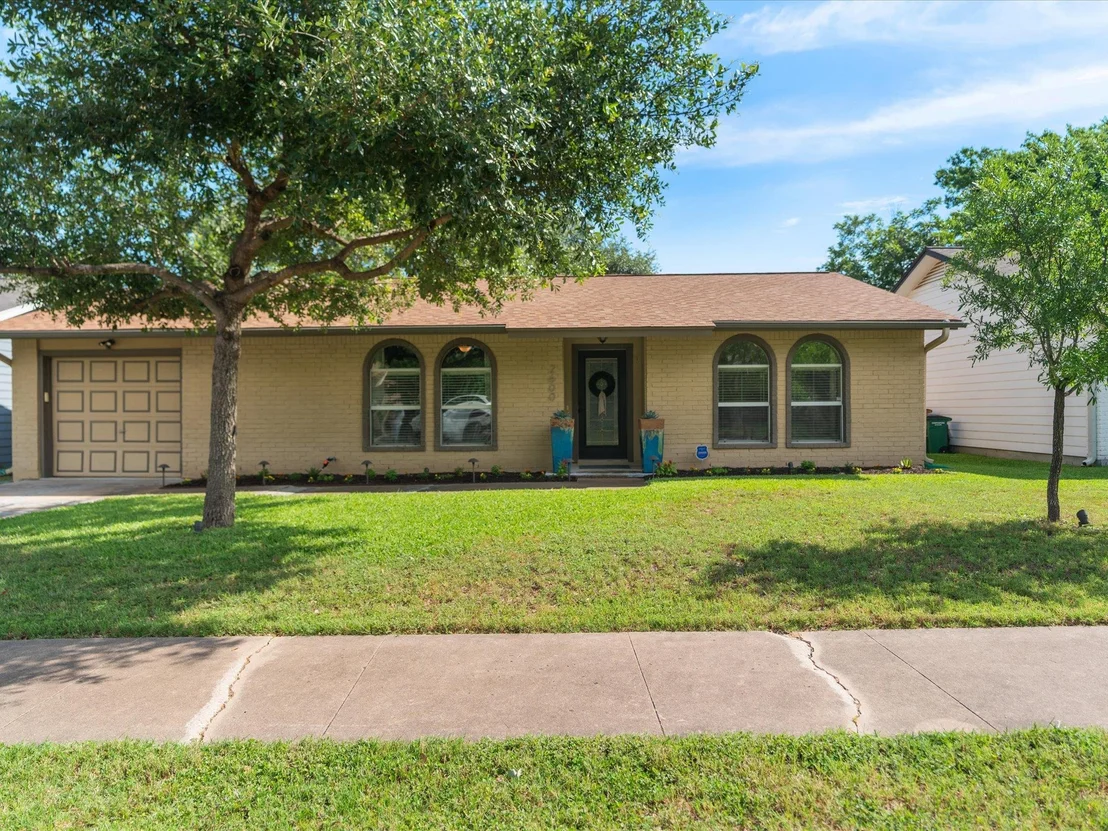 Photo of 2600 Cockburn DR
