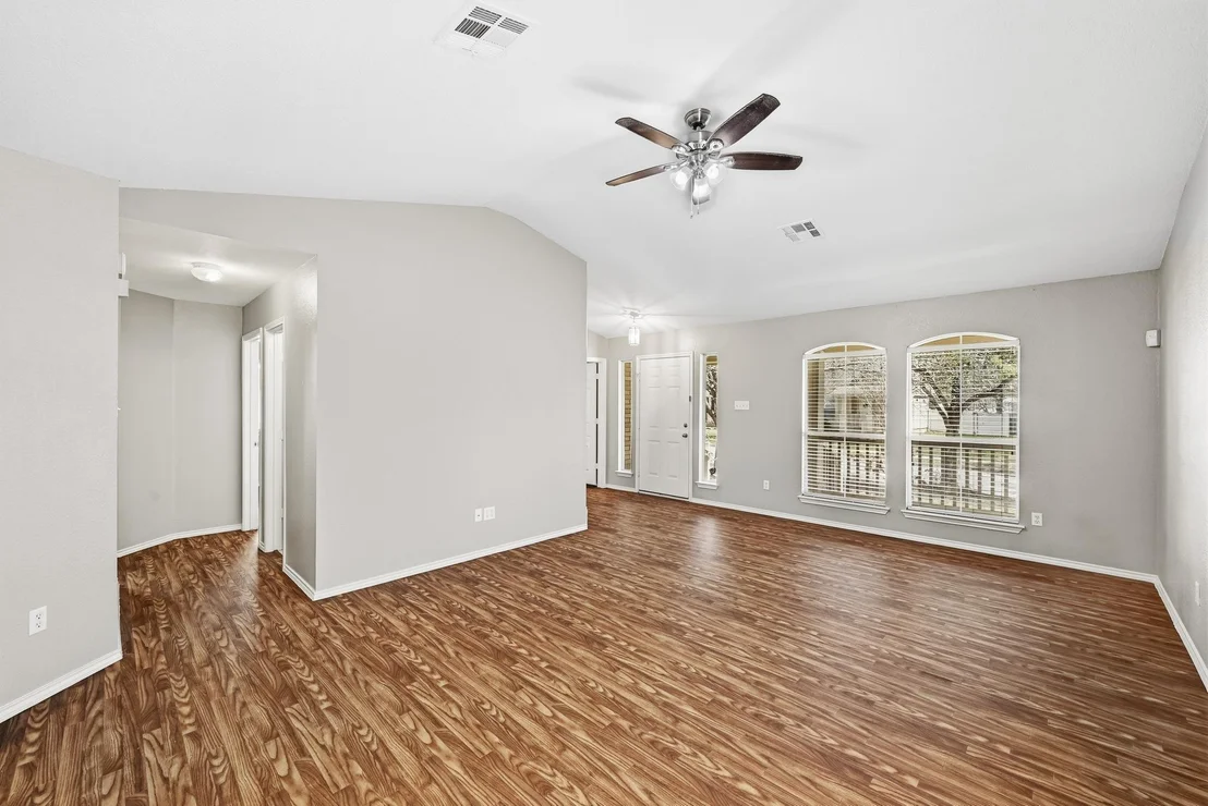 Photo of 1513 Big Bend DR