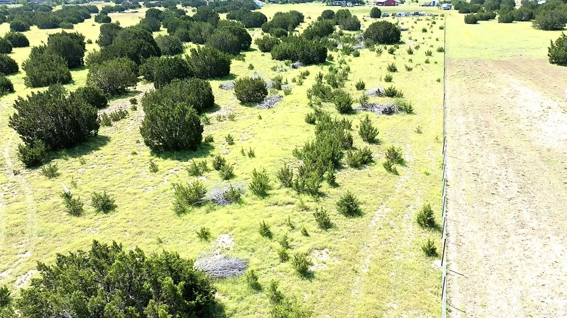 Photo of 121 Private Road 956 RD