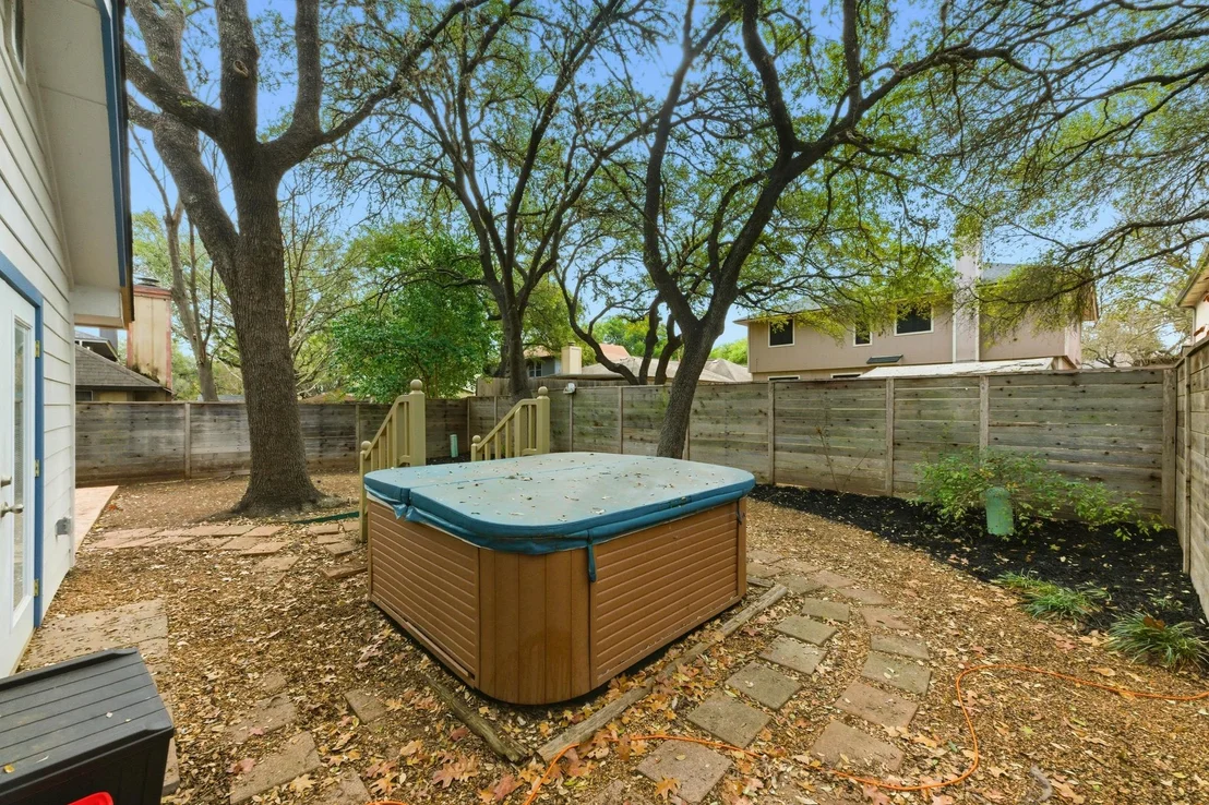 Photo of 723 Shade Tree DR