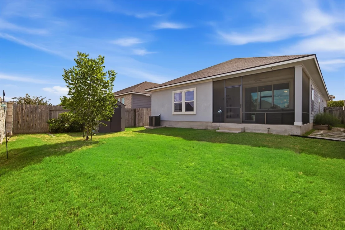 Photo of 208 Winding Hollow LN