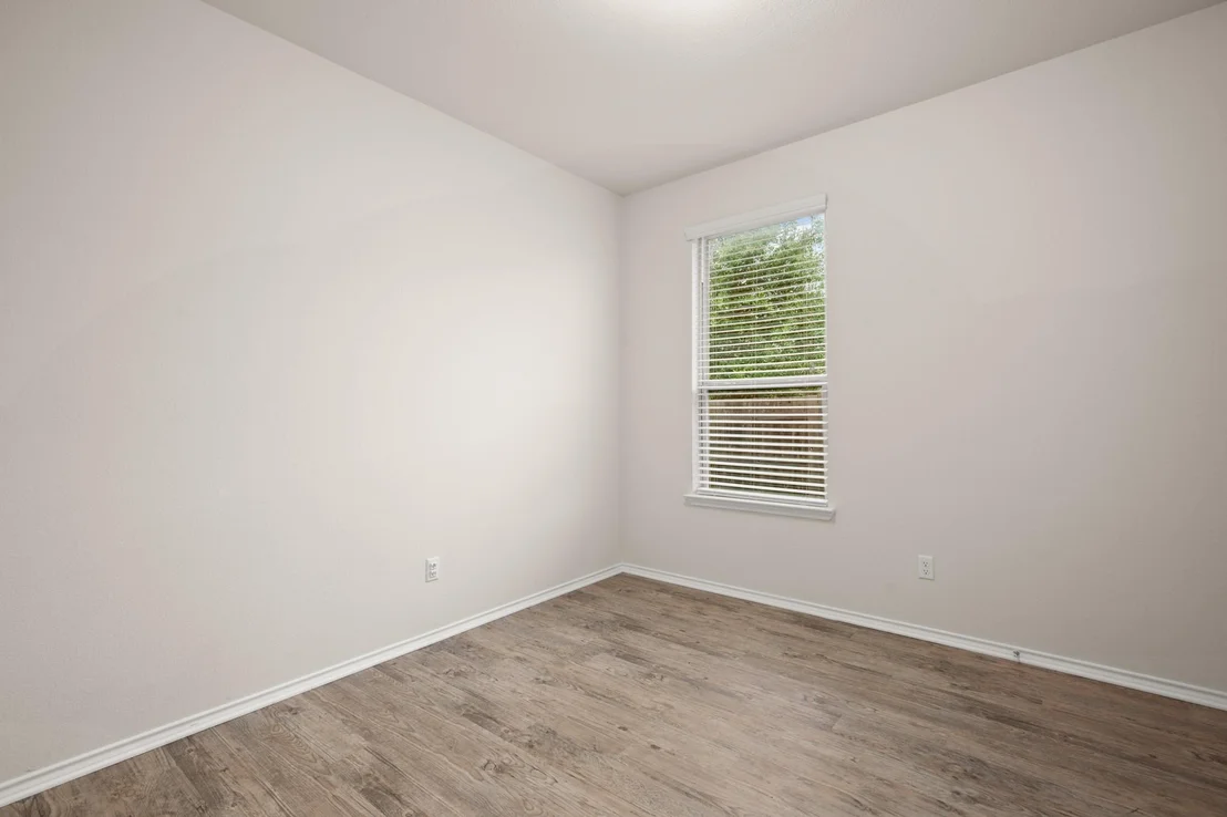 Photo of 380 Bonnet BLVD