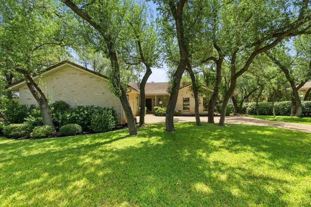 Photo of 110 Blue Jay DR