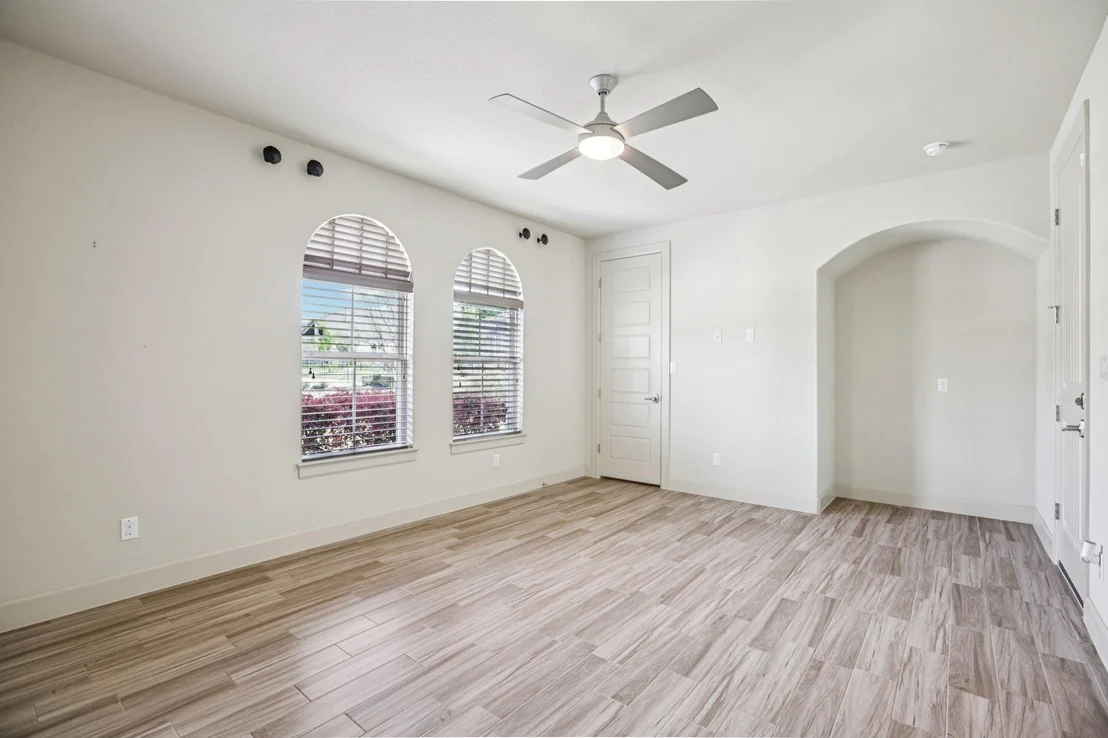 Photo of 109 Charmstone LN