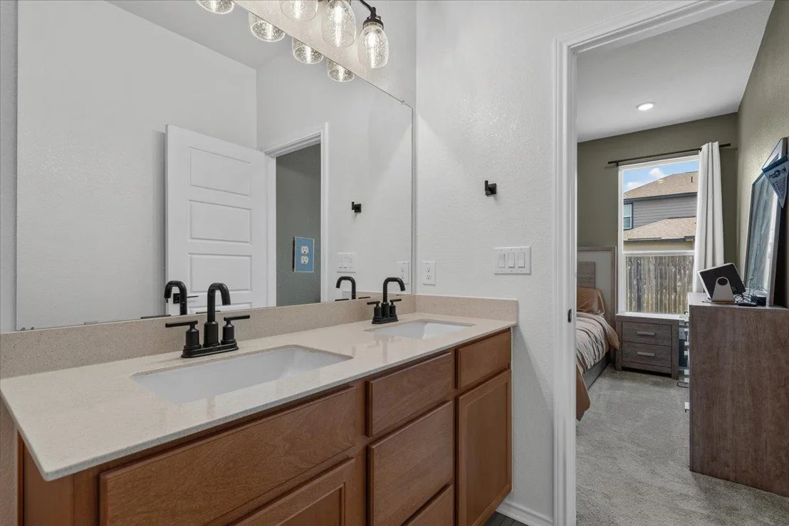 Photo of 223 Pitkin DR