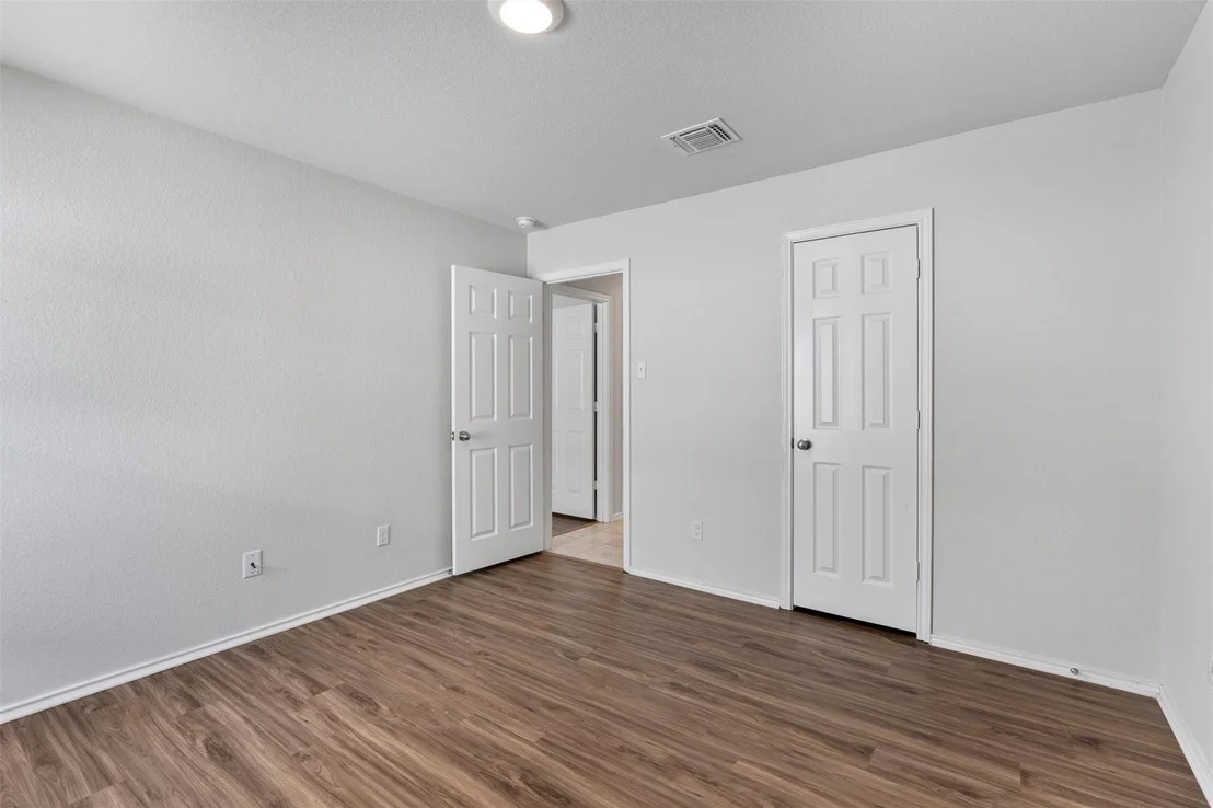 Photo of 1005 Taggart CT