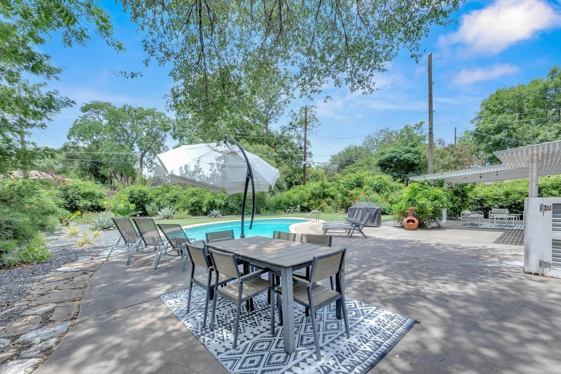 Photo of 6802 Pioneer PL