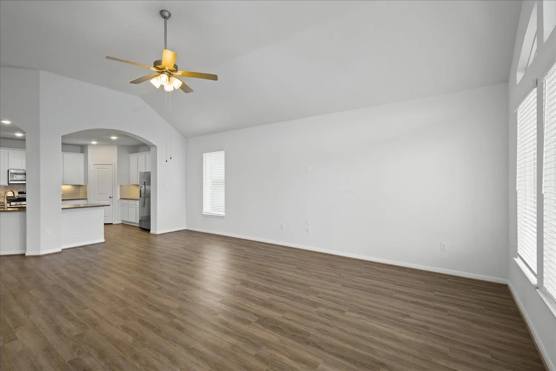 Photo of 423 Leadtree LOOP