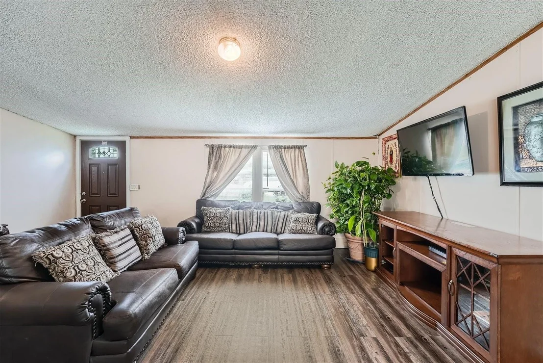 Photo of 23301 Alicia DR