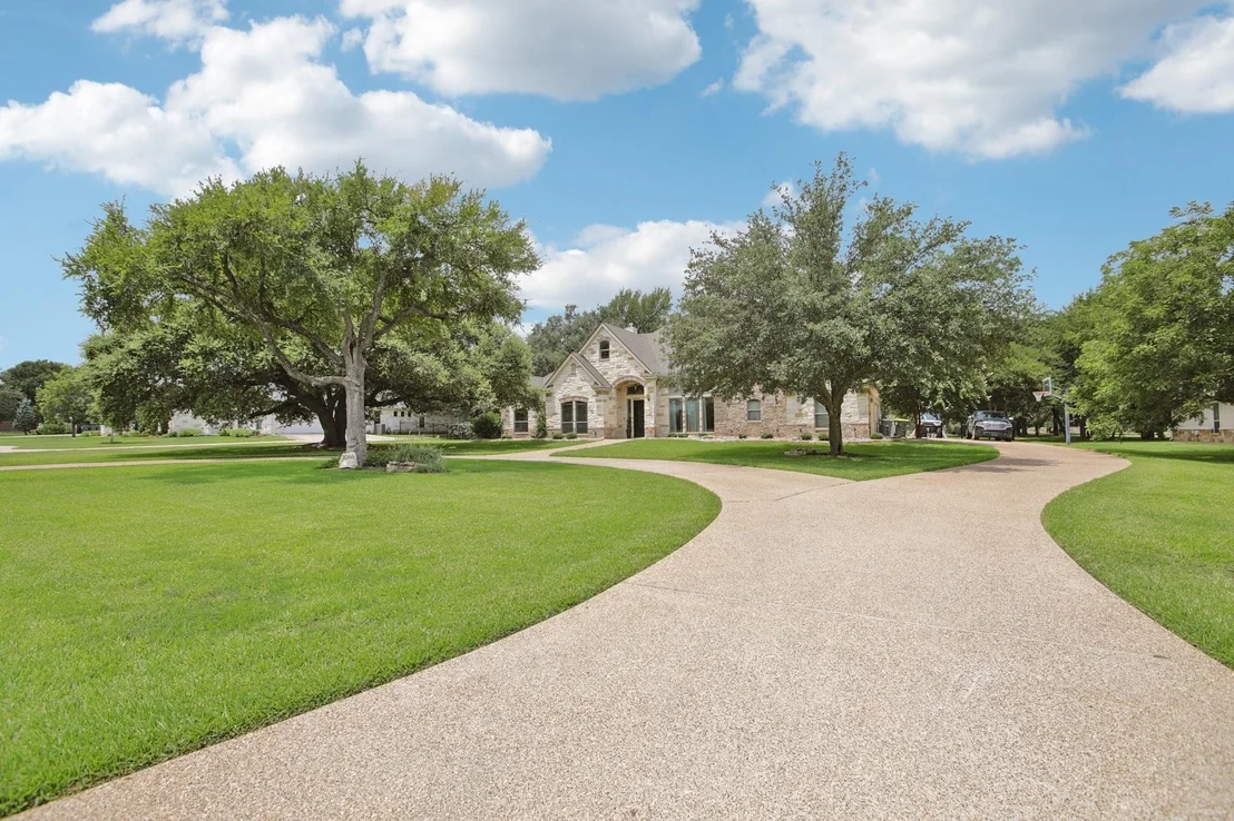 Photo of 3066 Rolling Meadow DR