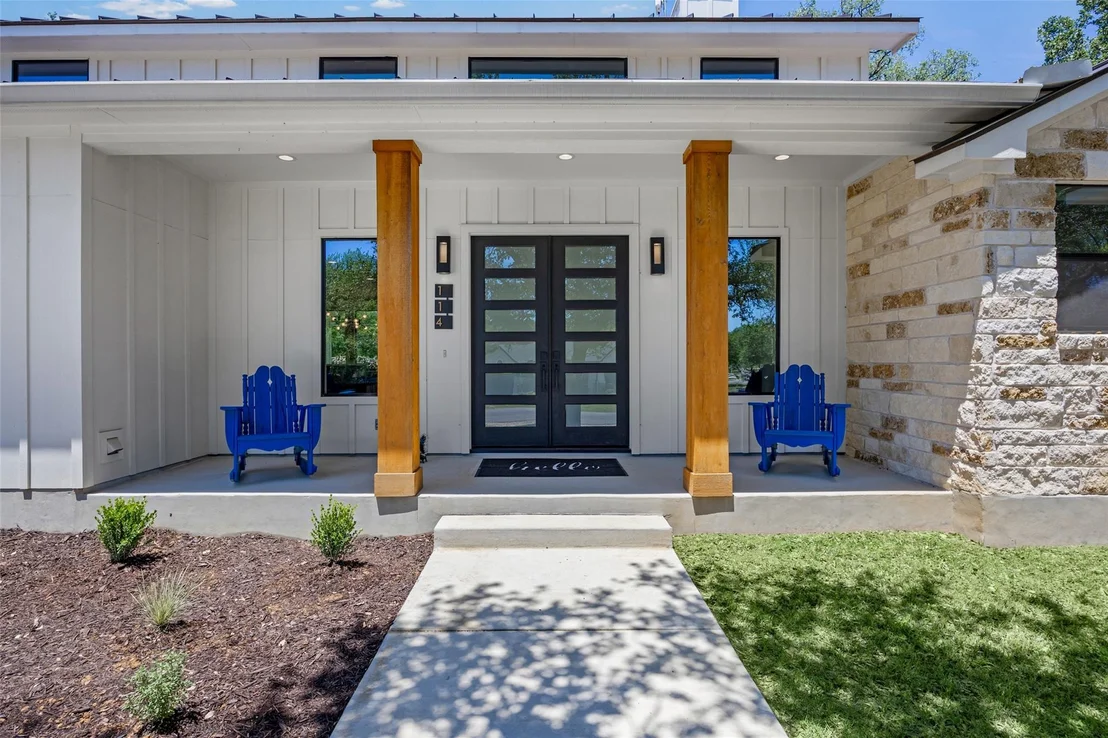 Photo of 114 Winding Oak DR