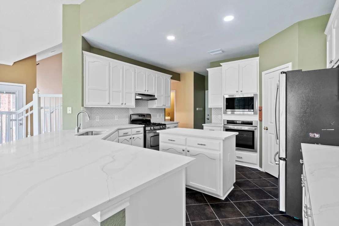 Photo of 8605 Axis DR