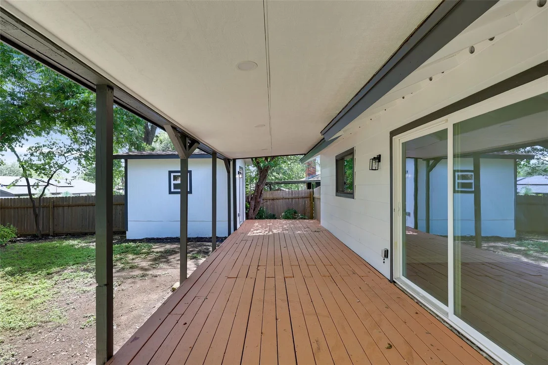 Photo of 1708 Raven DR