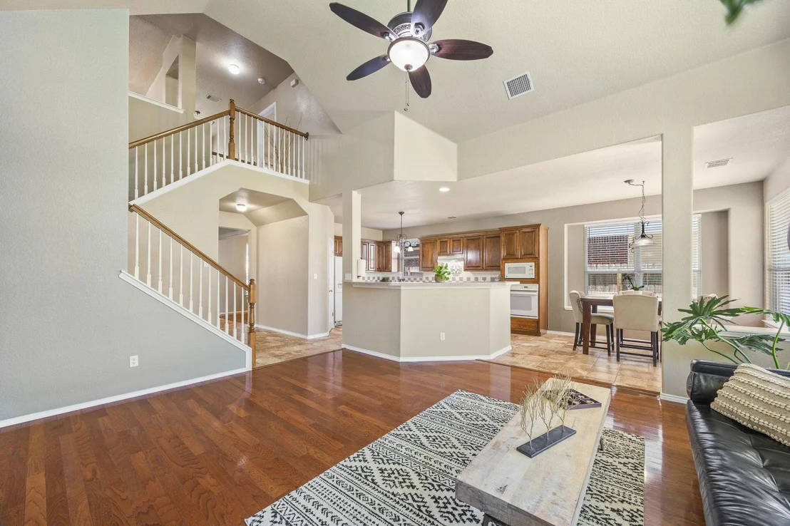 Photo of 709 Belmont DR
