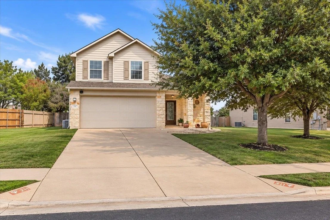 Photo of 211 Falcon LN